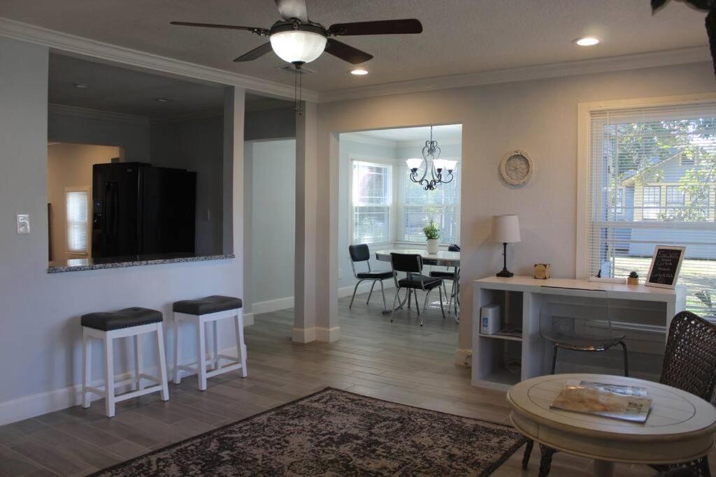 ☆The Oasis In Murray Hill☆ -Sleeps 8- Wifi- Cozy 傑克遜維爾 外观 照片