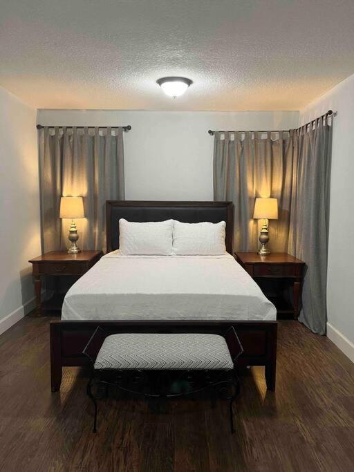 ☆The Oasis In Murray Hill☆ -Sleeps 8- Wifi- Cozy 傑克遜維爾 外观 照片